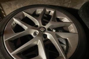 Cerchi 18" Originali SEAT+ Gomme Nokian 225/40 R18