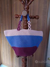 borsa coffa multicolore all'uncinetto 