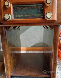 mobile radio d'epoca 
