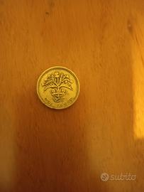 moneta inglese One pound