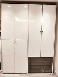 Spazioso armadio 4 ante L 200 x H 260 x P 60