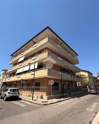 4 LOCALI A APRILIA
