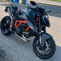 KTM 1290 Superduke R