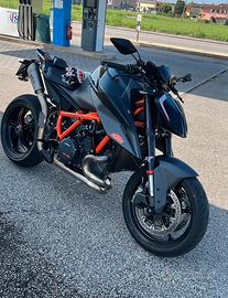 KTM 1290 Superduke R