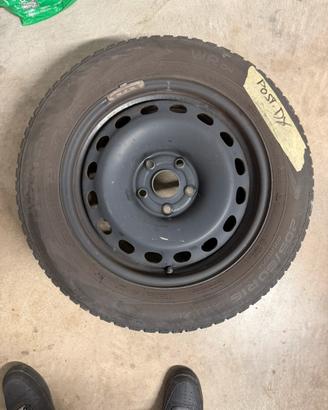 Set cerchioni + gomme invernali 5x112 NOKIAN