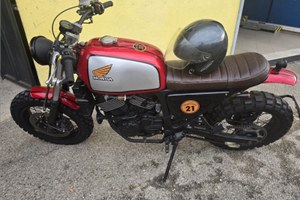 Moto cafe racer