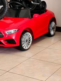 Mercedes elettrica per bambini 