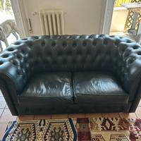 Divano 2 posti Chesterfield di pelle nero