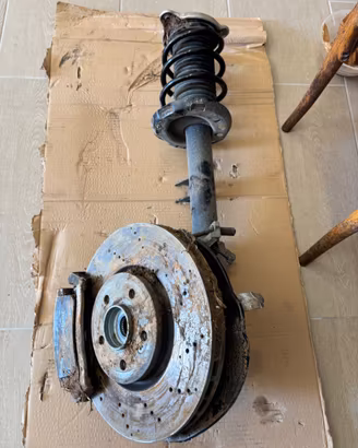 Sospensione anteriore sinistra mercedes gla