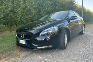 Volvo v40 2.0 120cv del 2017