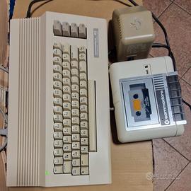 Vintage Commodore C 64C + datasette+ alimentatore 