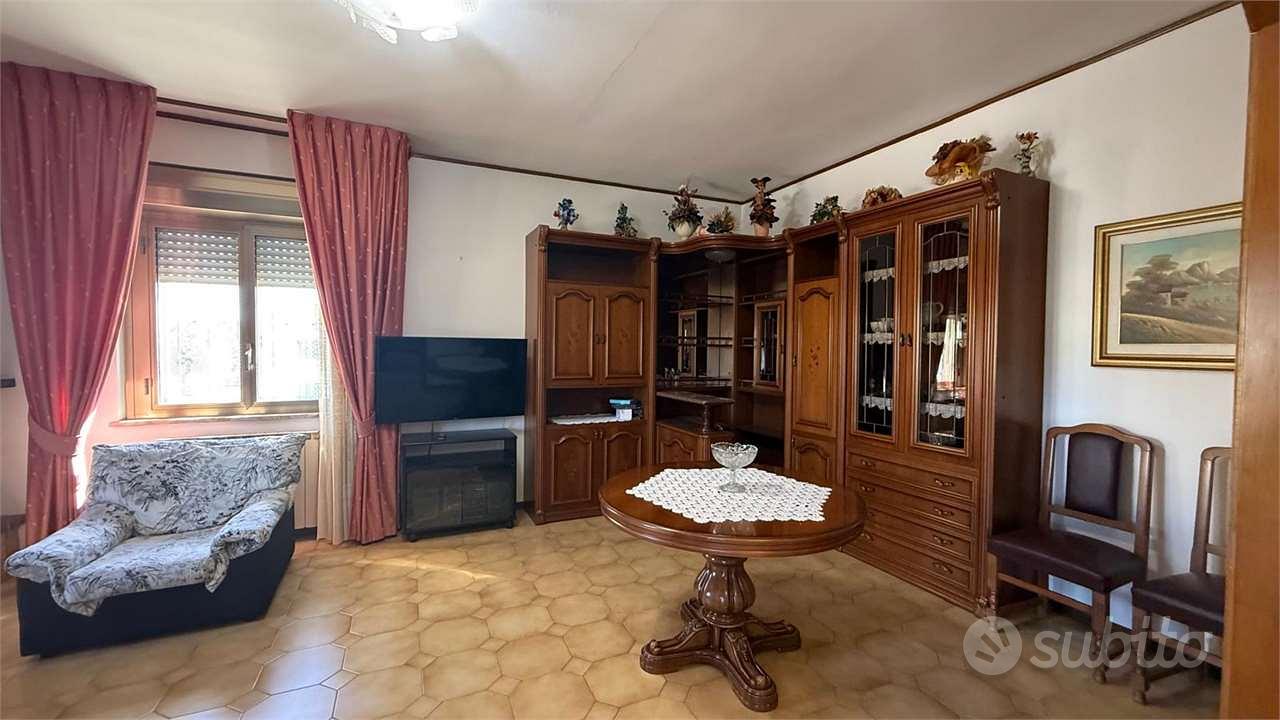 Appartamento – Todi, Pantalla - Altro