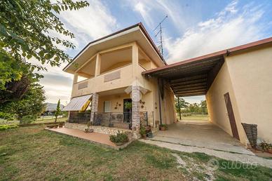 VILLA SINGOLA A COLLEFERRO