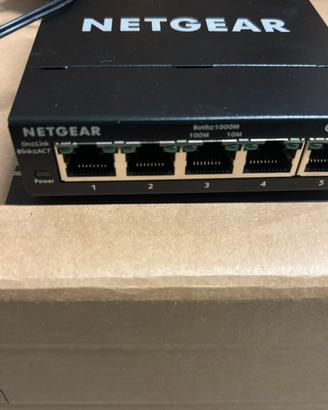 Switch Netgear GS305E Come Nuovo