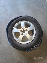 Cerchio e gomma 215/65R16 98H