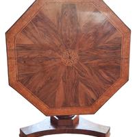 Tavolo ottagonale intarsiato Bottega Mari Rolo