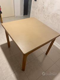 Tavolo cucina soggiorno