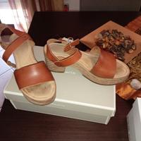 sandali da donna in cuoio