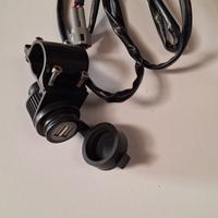 presa usb doppia per manubrio