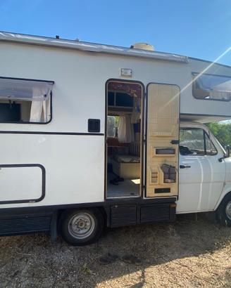 Mini Camper Ford Transit 1982 d’epoca