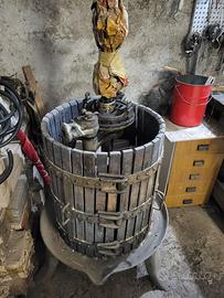 Torchio + macchina pigiatrice + tini