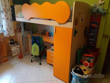 cameretta con letto a castello