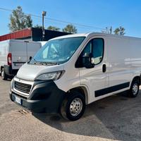 PEUGEOT BOXER 328 L1H1 2.2 BlueHDi 120 CV * FURGON