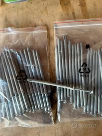 Tasselli per telai porte