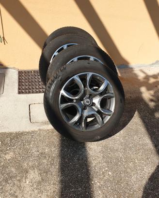 4 ruote complete in lega 16" Lancia