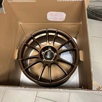 OZ ULTRALEGGERA 8x18 YARIS gr NUOVI