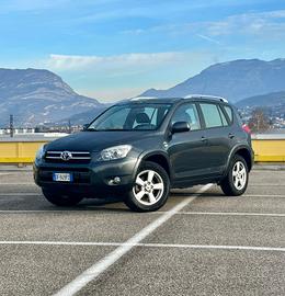 Toyota RAV4 2.2 D-4D 177 CV Luxury