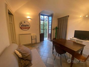 Bilocale via mazzini 700 euro libero subito