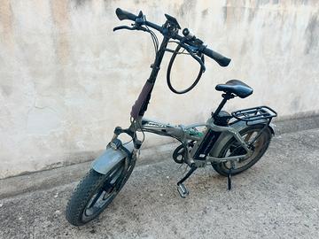 Bici fat bike elettrica