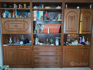 divano, poltrona e mobile soggiorno