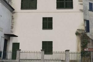 Rustico / Casale di 240 m² con più di 5 locali a M