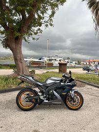 Yamaha r1 2006