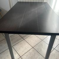 Tavolo allungabile( 6/8posti)