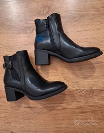 Tronchetti Primadonna Neri n. 37