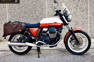 Moto Guzzi V7 750 SPECIAL 2013