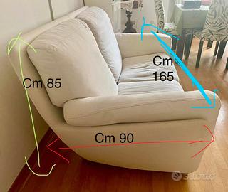 Due divani da ritirare entro primi di aprile