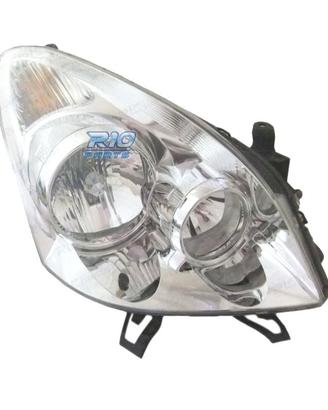 FANALE DESTRO PER TOYOTA COROLLA VERSO 04-09