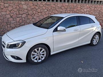 MERCEDES A 180 BENZ