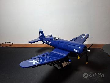 Aereo F4U - 4 Corsair Cobi