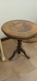 Tavolino in legno