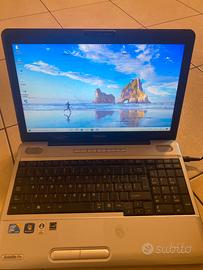 computer toshiba con caricatore