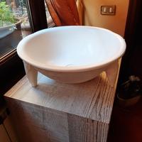 Lavabo bianco da appoggio resina stile etnico