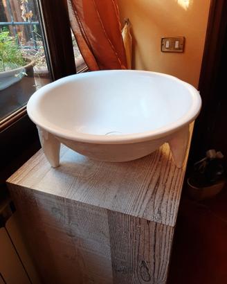 Lavabo bianco da appoggio resina stile etnico