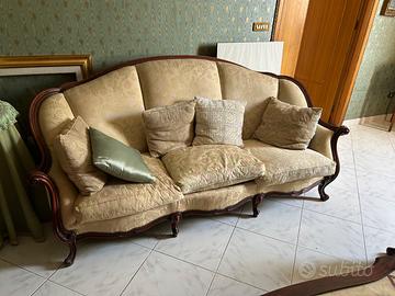 Salotto in stile classico