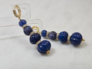 Orecchini lunghi con zaffiri naturali, blu e oro