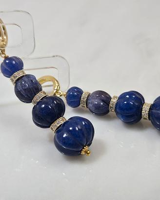 Orecchini lunghi con zaffiri naturali, blu e oro